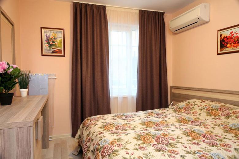Apartamento Къщата С Чешмата Veliko Tárnovo Exterior foto