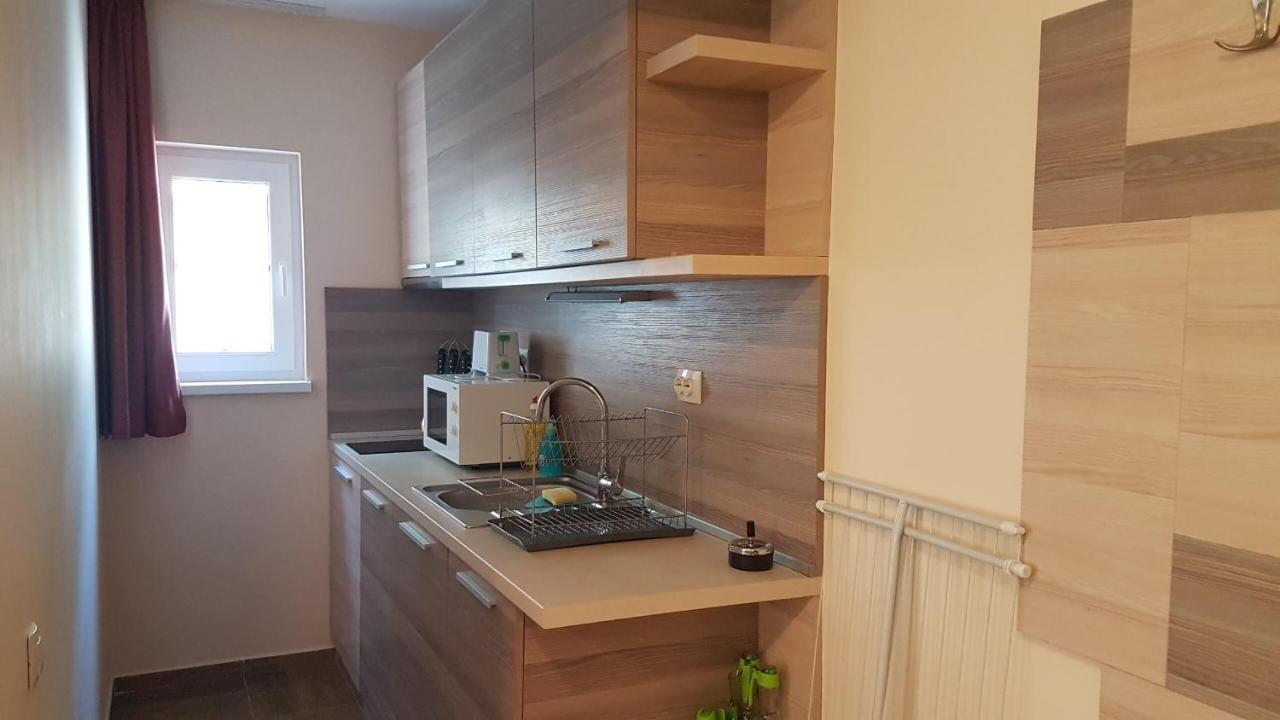 Apartamento Къщата С Чешмата Veliko Tárnovo Exterior foto